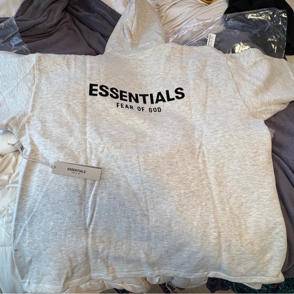 Fear Of God Essentials Relaxed Hoodie FW22 Light Oatmeal - Picture 3 of 3